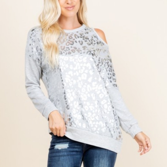 Foil Animal Print Cold Shoulder Sweatshirt NWT - Picture 4 of 9